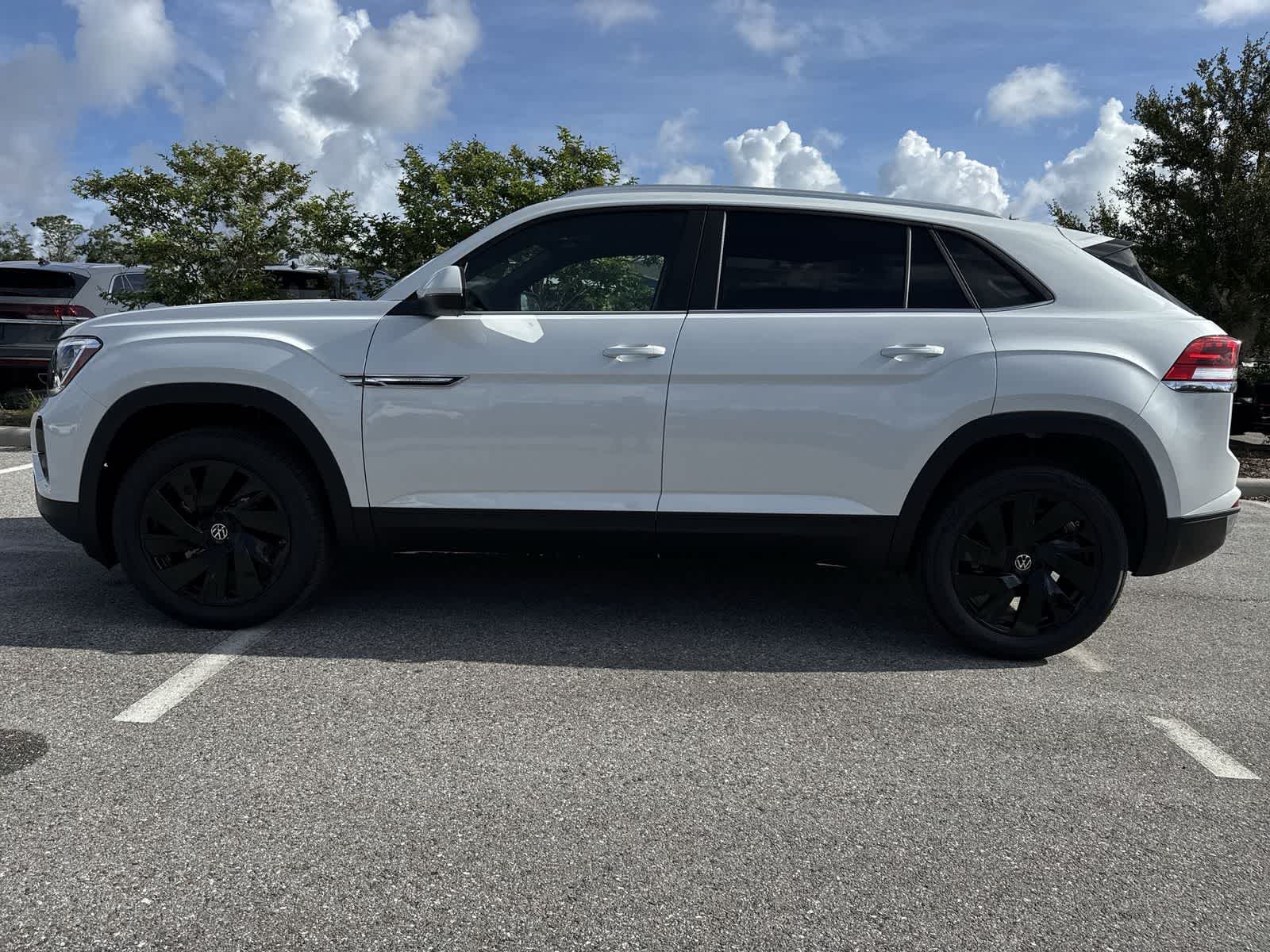 2026 Volkswagen Atlas Cross Sport 2.0T SE W/TECHNOLOGY