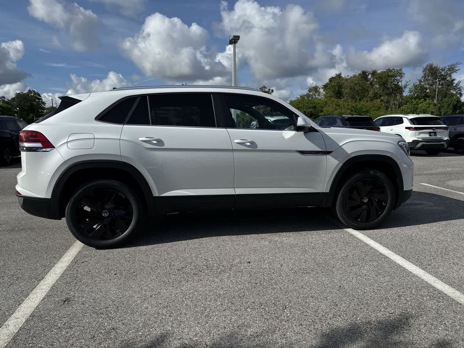 2026 Volkswagen Atlas Cross Sport 2.0T SE W/TECHNOLOGY
