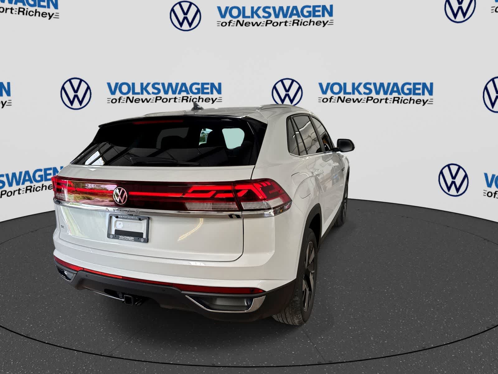 2026 Volkswagen Atlas Cross Sport 2.0T SE W/TECHNOLOGY