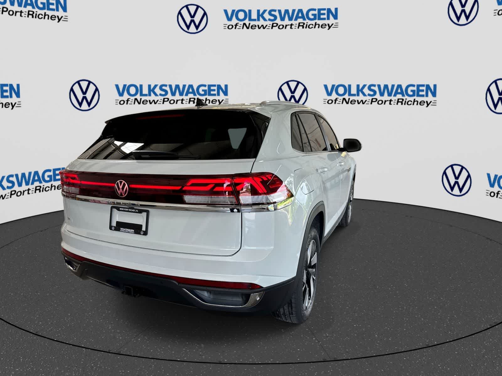 2026 Volkswagen Atlas Cross Sport 2.0T SE W/TECHNOLOGY