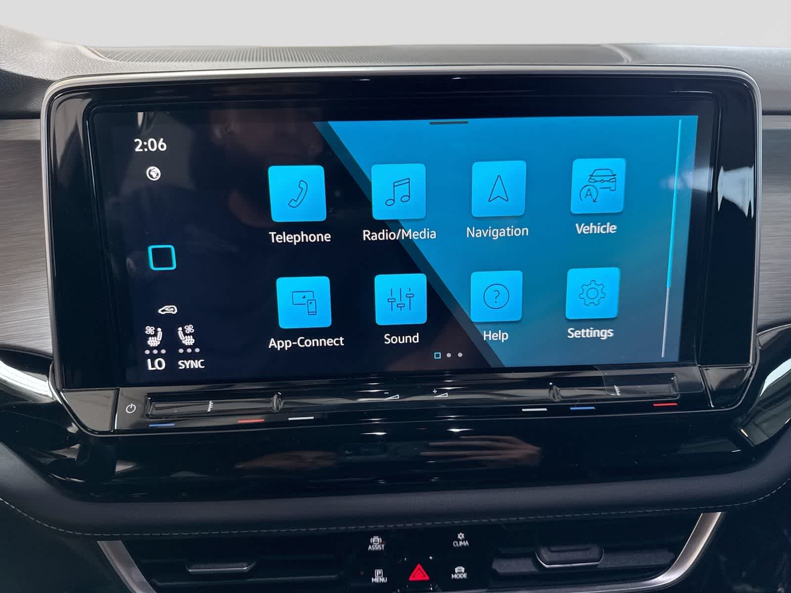 2026 Volkswagen Atlas Cross Sport 2.0T SE W/TECHNOLOGY