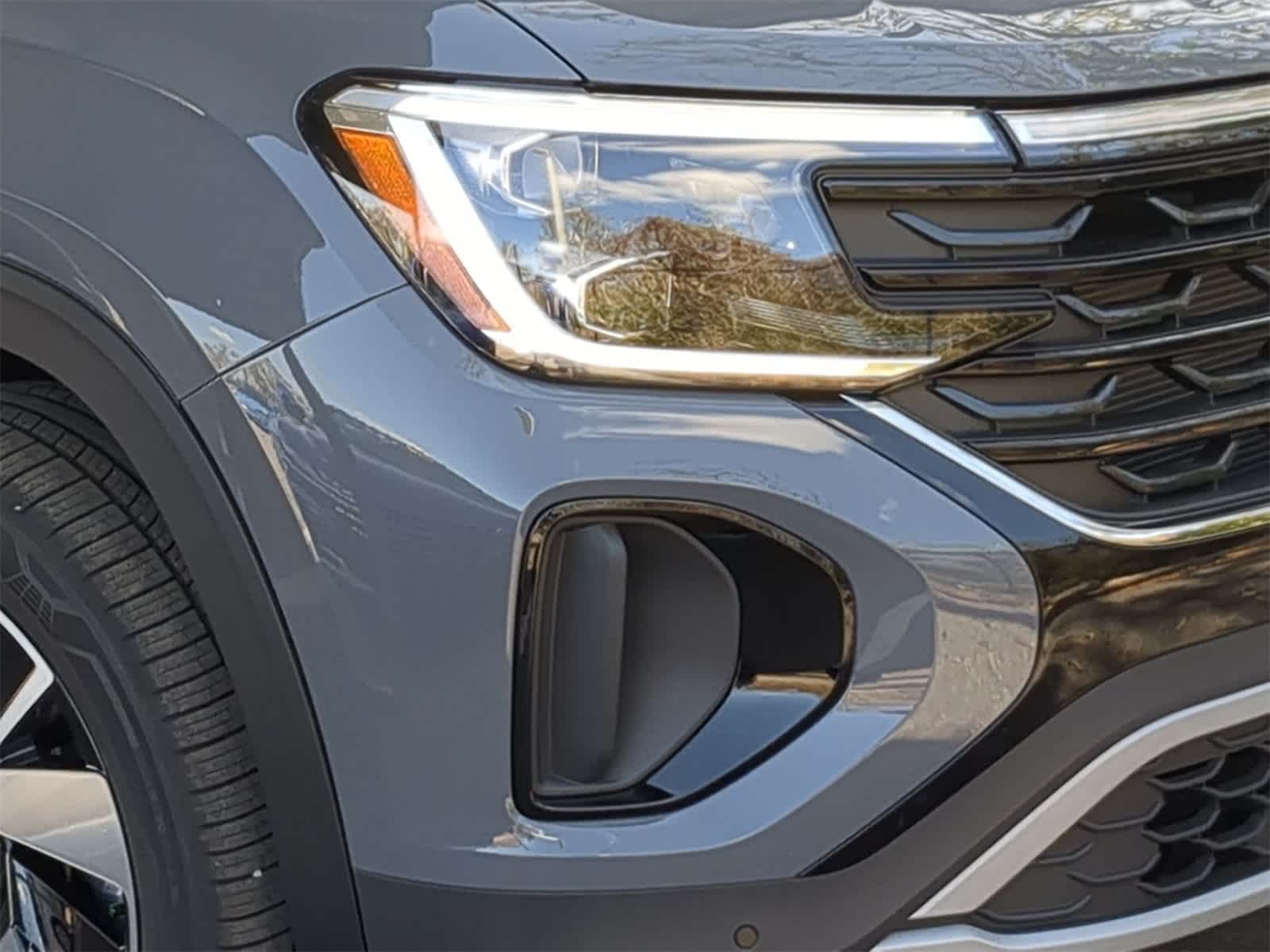 2025 Volkswagen Atlas Cross Sport 2.0T SE w/ Technology