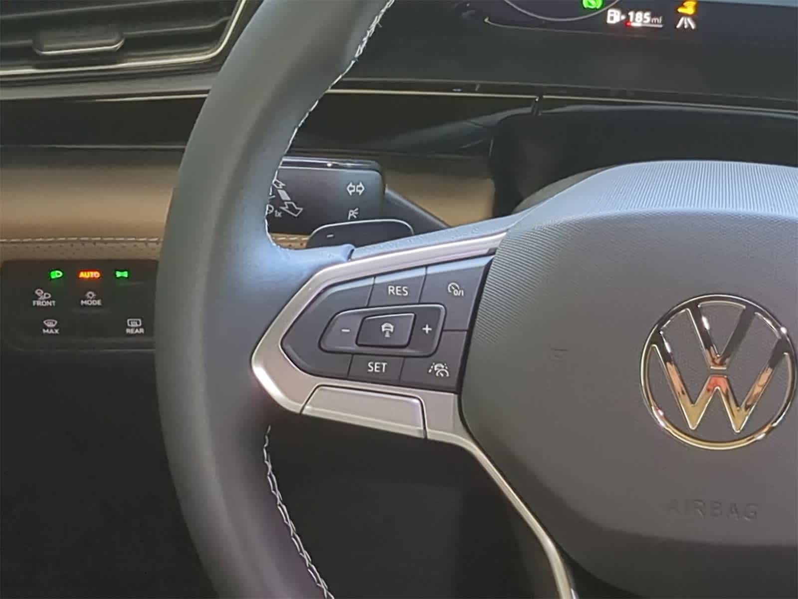 2025 Volkswagen Atlas Cross Sport 2.0T SE w/ Technology