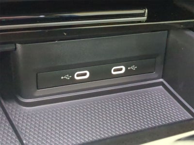 2025 Volkswagen Atlas Cross Sport 2.0T SE w/ Technology