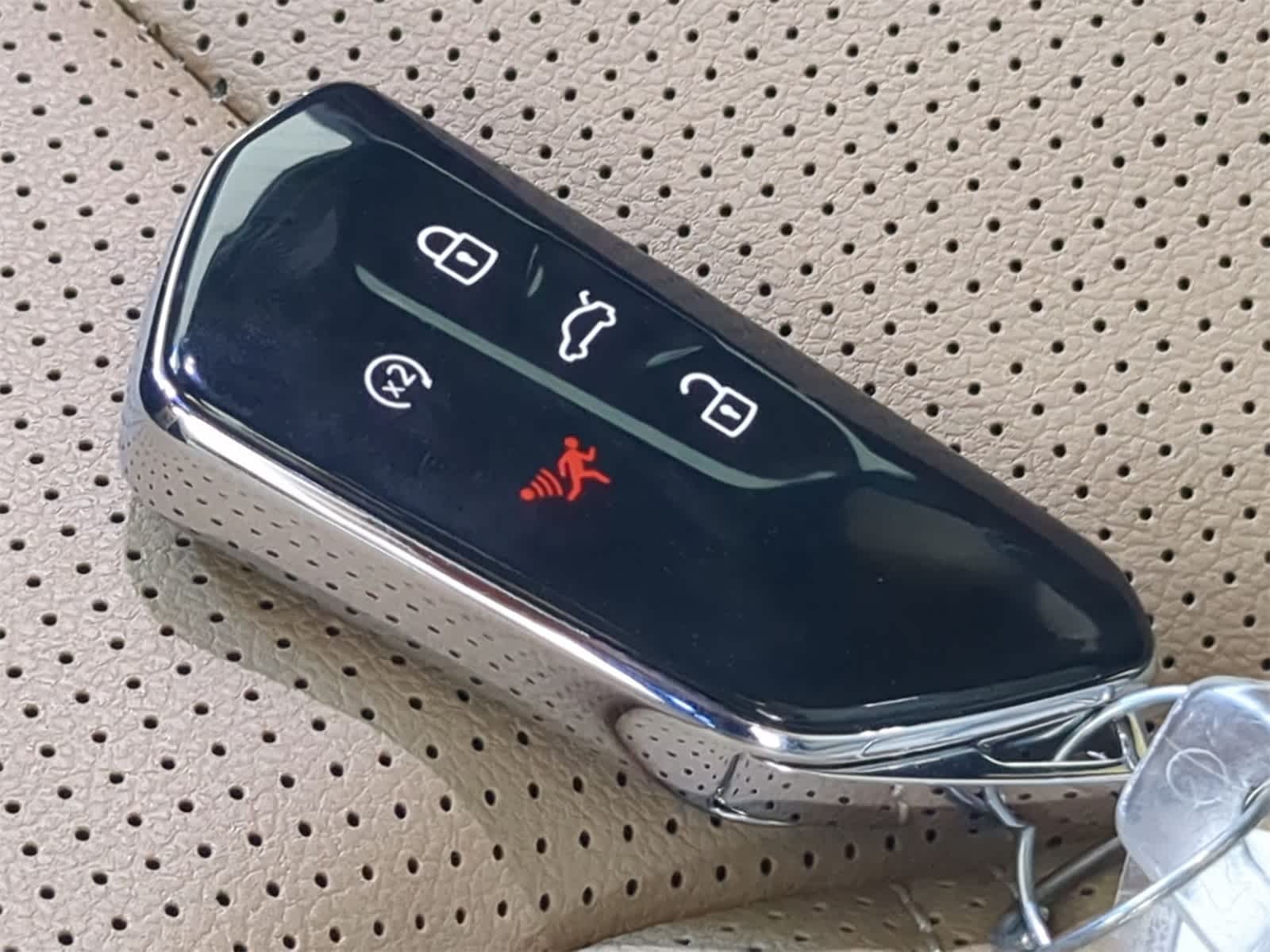 2025 Volkswagen Atlas Cross Sport 2.0T SE w/ Technology