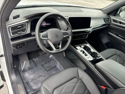 2024 Volkswagen Atlas Cross Sport 2.0T SE w/Technology
