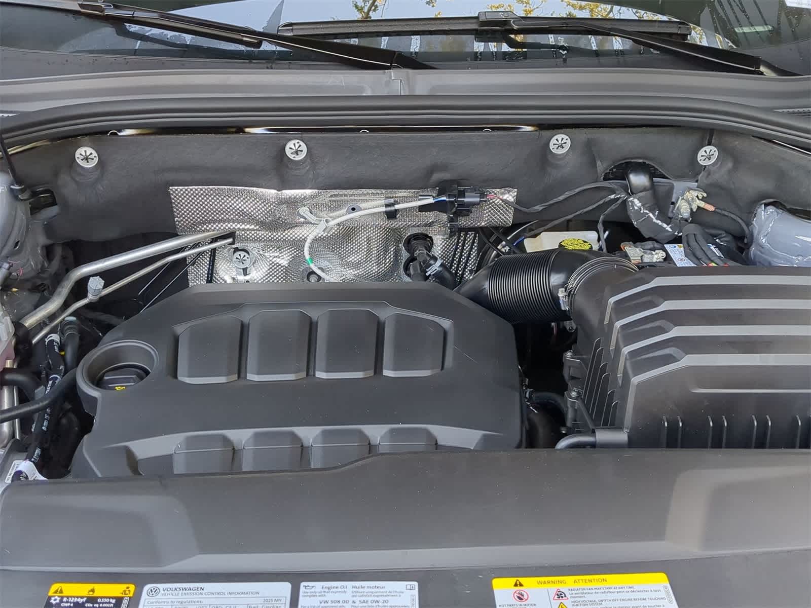 2025 Volkswagen Atlas Cross Sport 2.0T SE w/ Technology