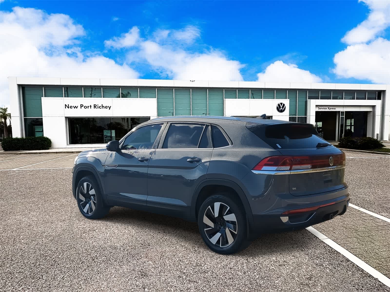 2025 Volkswagen Atlas Cross Sport 2.0T SE w/ Technology