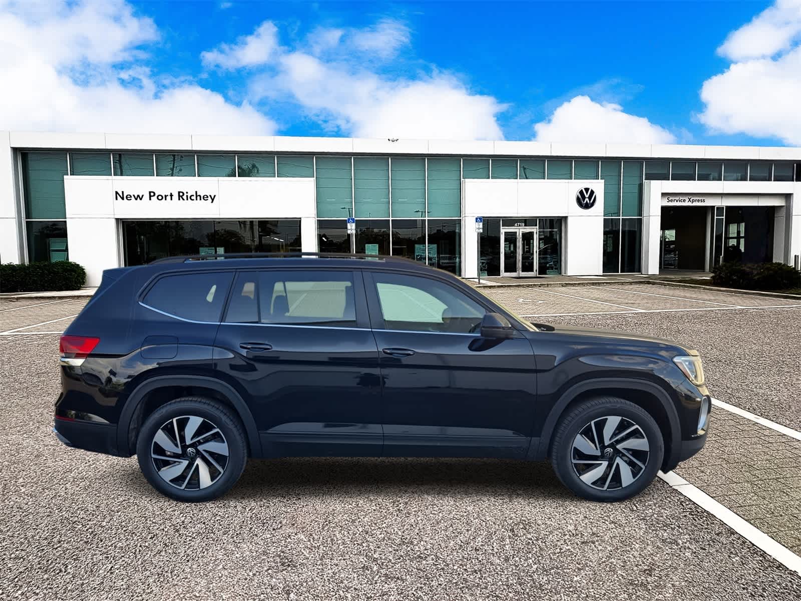 2026 Volkswagen Atlas 2.0T SE W/TECHNOLOGY