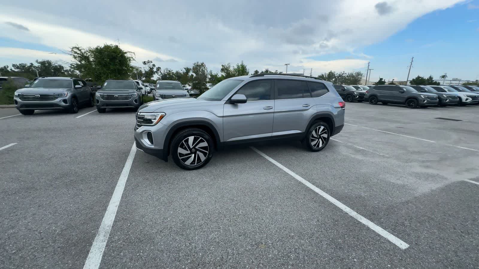 2026 Volkswagen Atlas 2.0T SE W/TECHNOLOGY