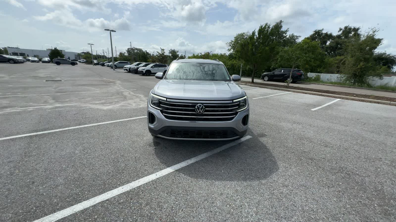 2024 Volkswagen Atlas 2.0T SE w/Technology