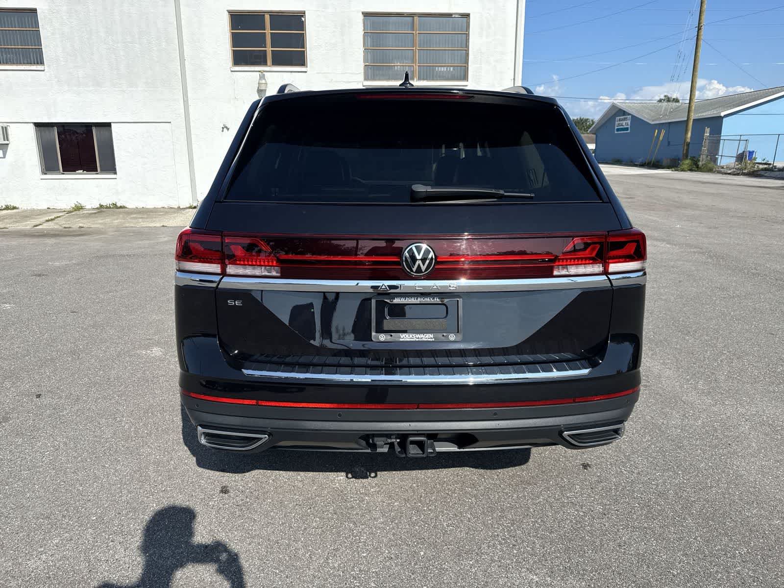 2024 Volkswagen Atlas 2.0T SE w/Technology