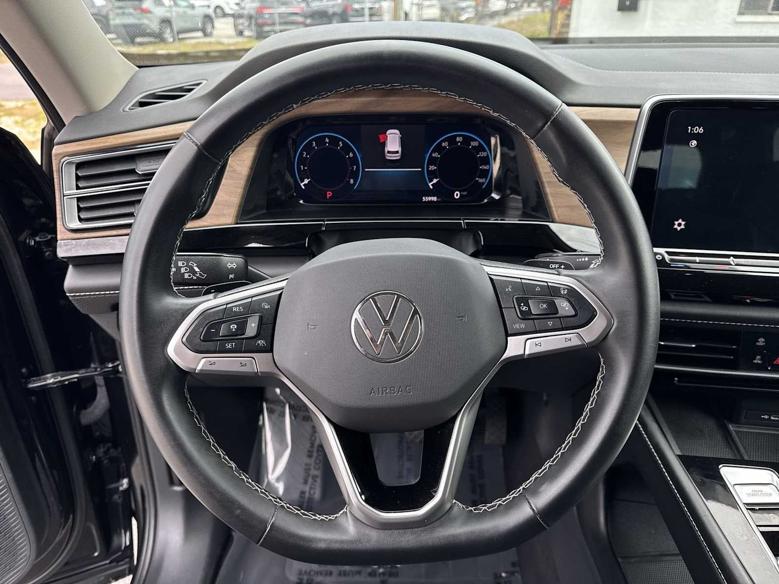 2024 Volkswagen Atlas 2.0T SE w/Technology