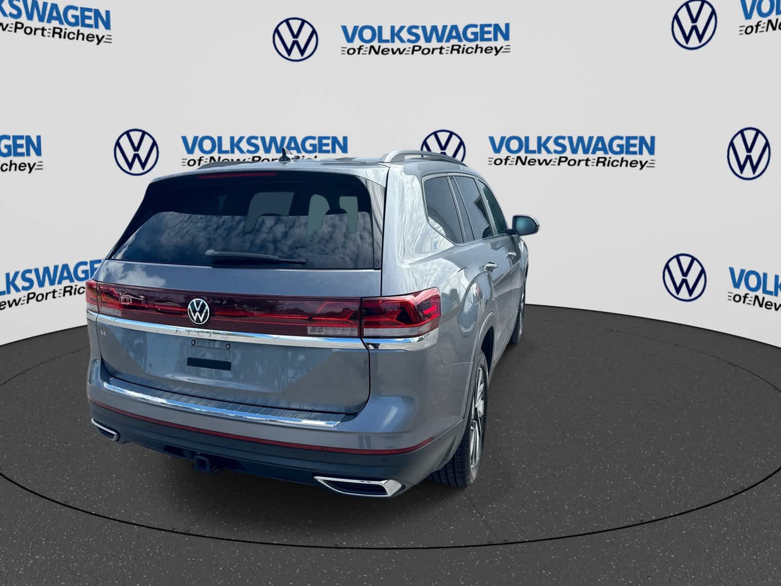 2024 Volkswagen Atlas 2.0T SE w/Technology