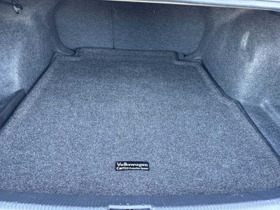 2018 Volkswagen Passat R-Line