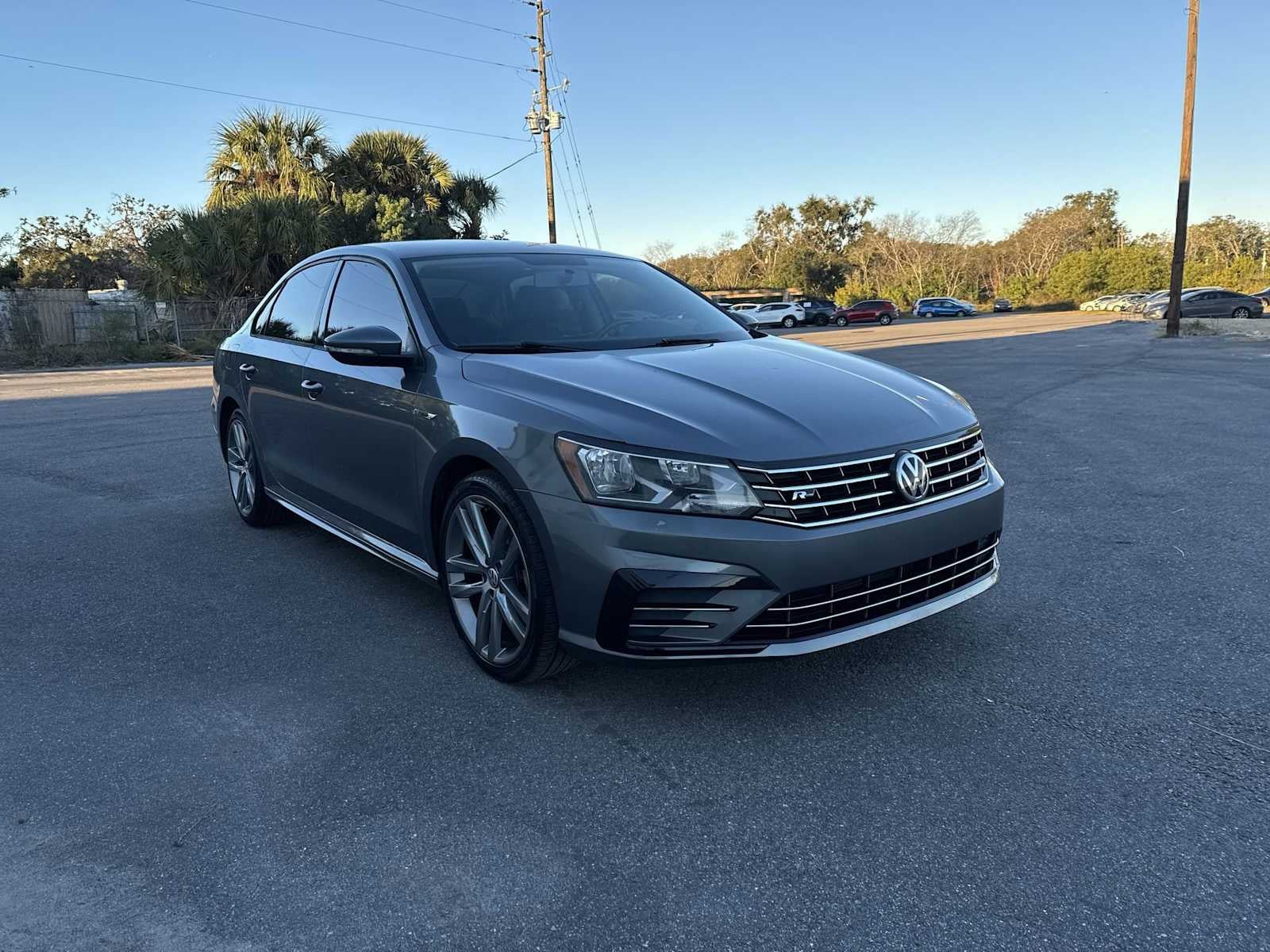 2018 Volkswagen Passat R-Line