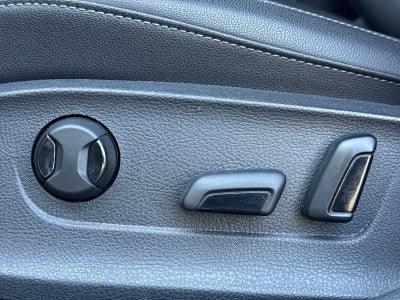 2022 Volkswagen Passat 2.0T R-Line