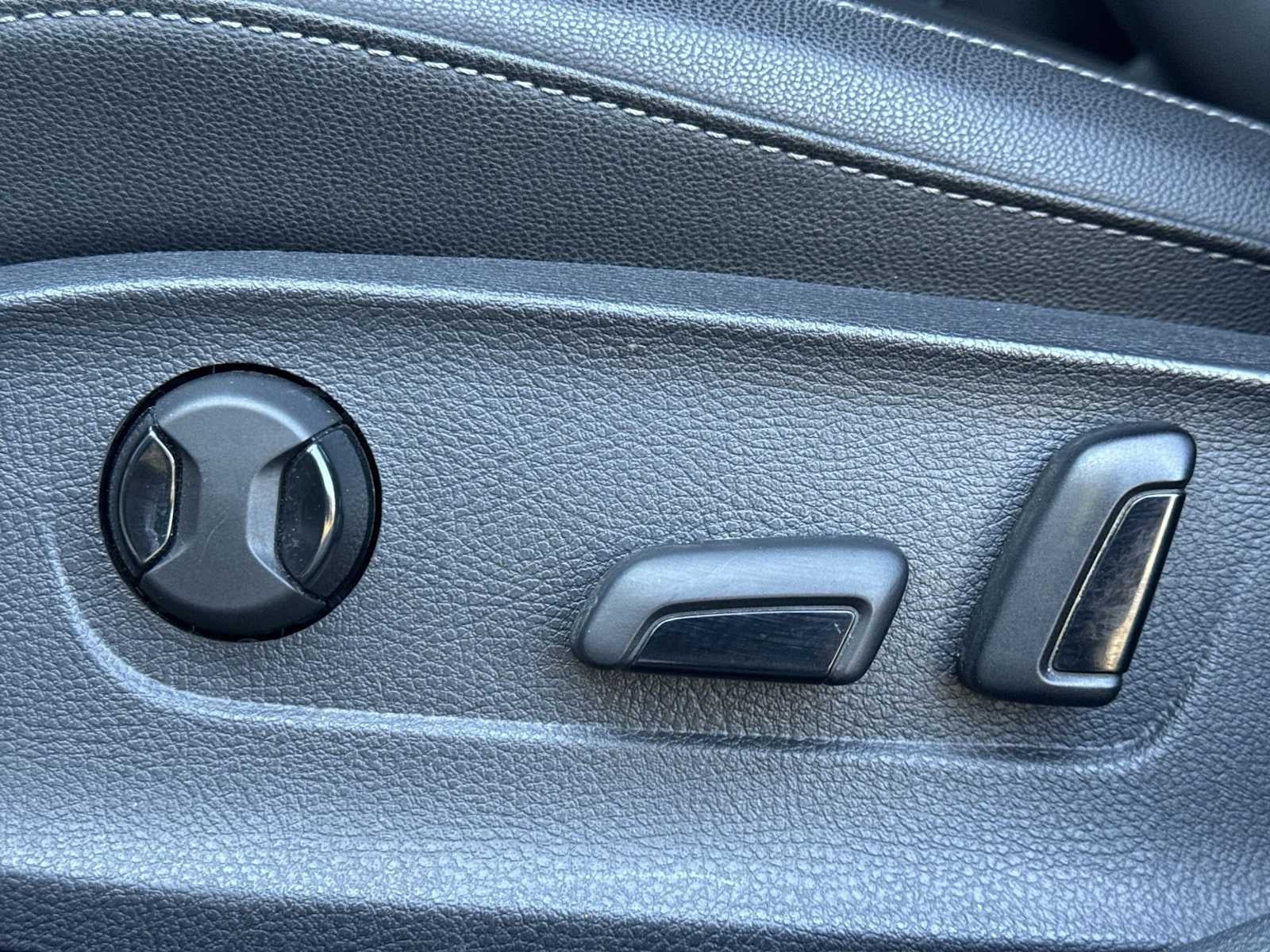 2022 Volkswagen Passat 2.0T R-Line