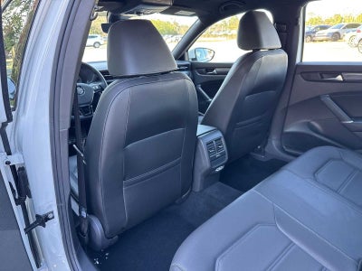 2022 Volkswagen Passat 2.0T R-Line