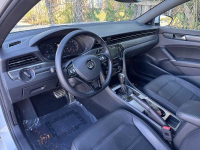 2022 Volkswagen Passat 2.0T R-Line