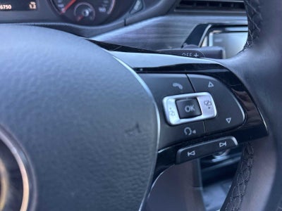 2022 Volkswagen Passat 2.0T R-Line