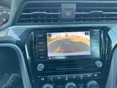 2022 Volkswagen Passat 2.0T R-Line