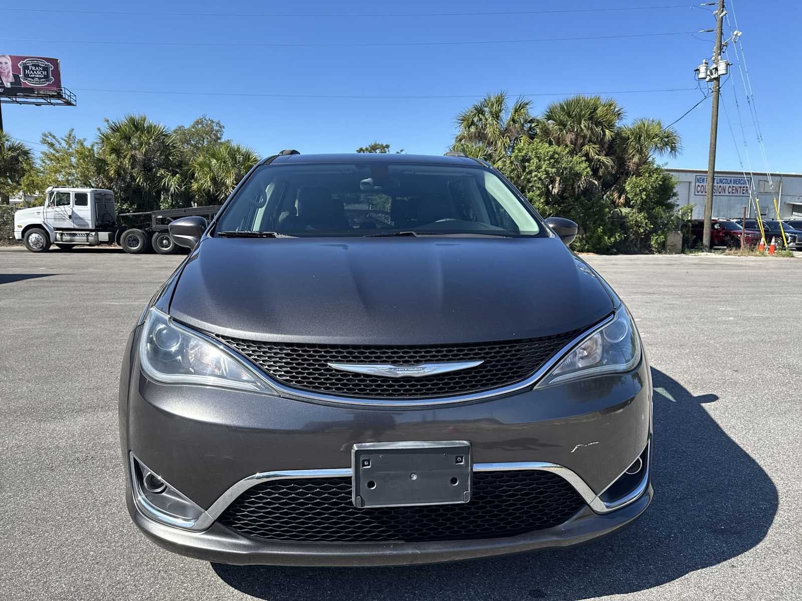 2017 Chrysler Pacifica Touring-L