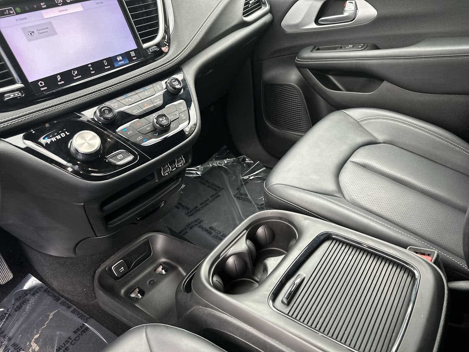 2024 Chrysler Pacifica Hybrid S Appearance Pkg