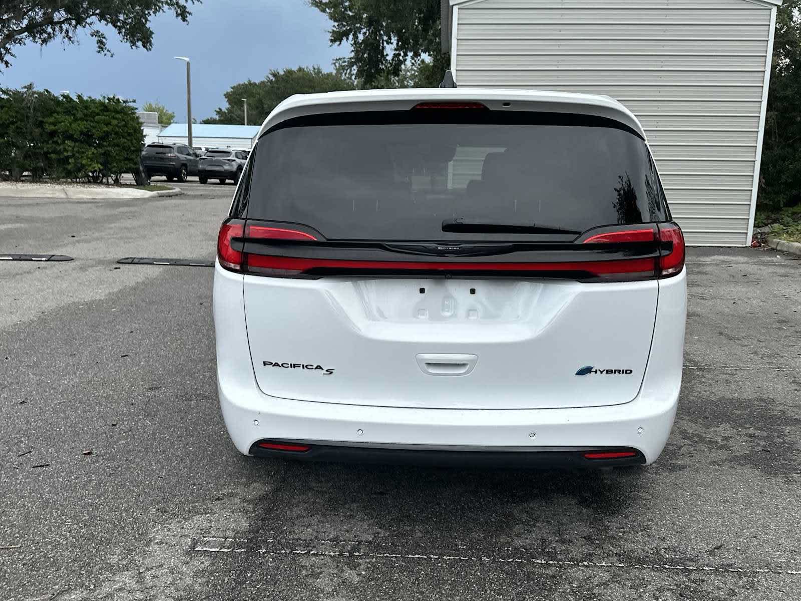 2024 Chrysler Pacifica Hybrid S Appearance Pkg
