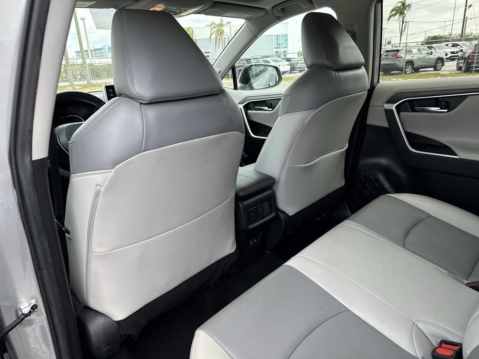 2020 Toyota RAV4 Limited