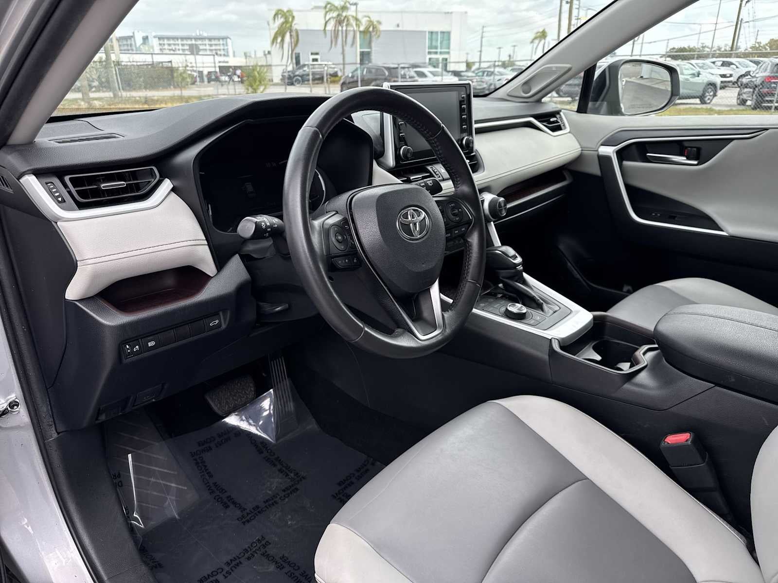 2020 Toyota RAV4 Limited