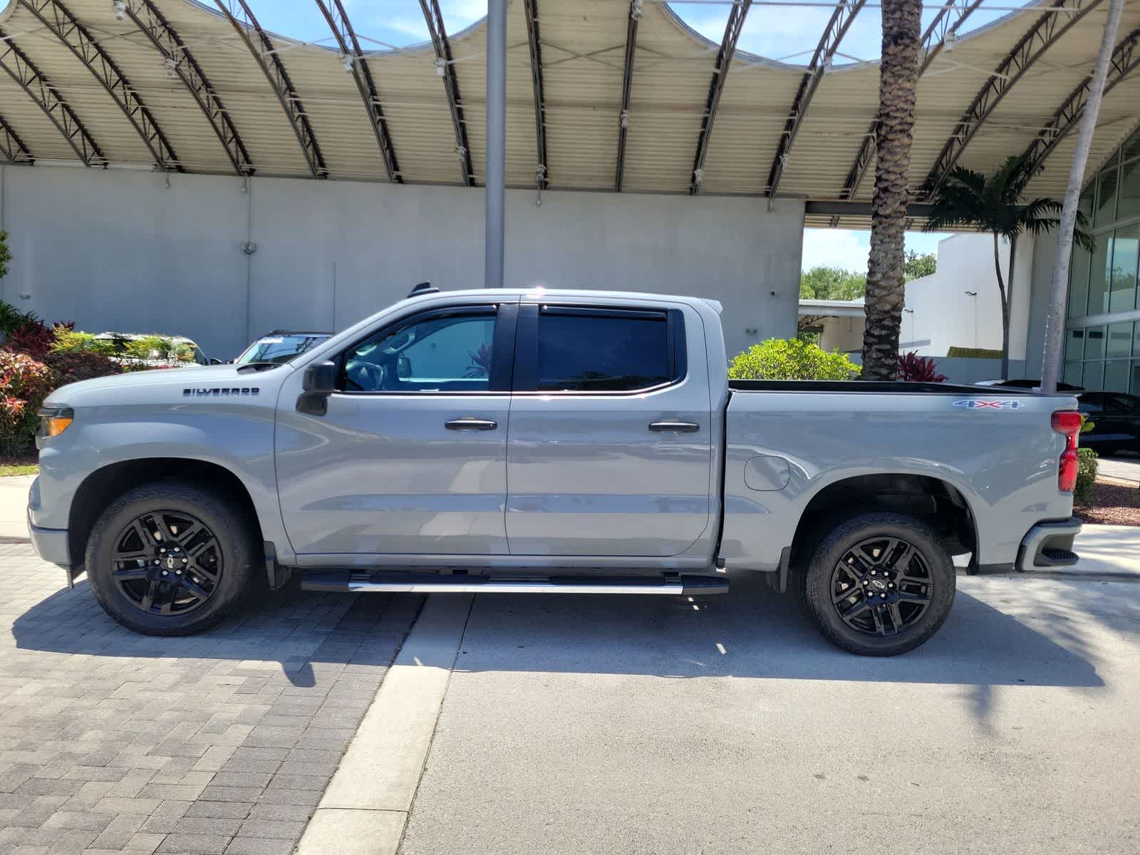 2024 Chevrolet Silverado 1500 Custom