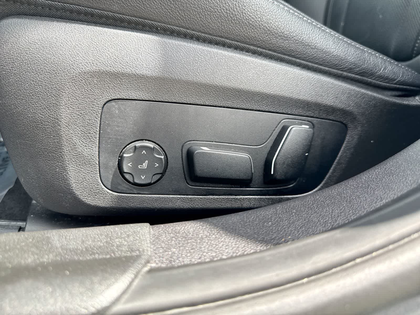 2025 BMW 330i xDrive 330i xDrive