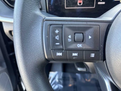 2025 Nissan Kicks S