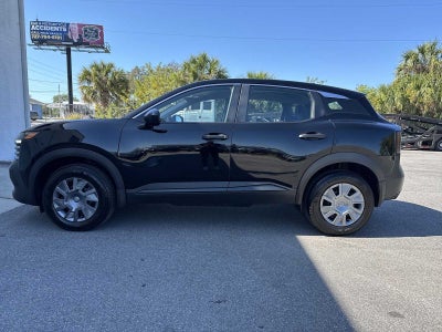2025 Nissan Kicks S