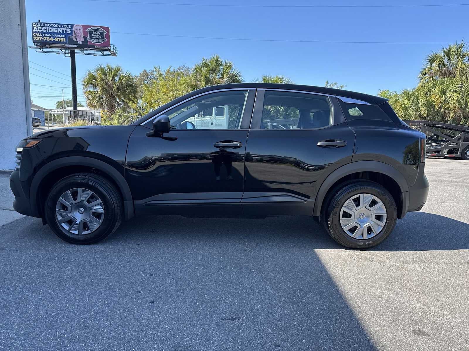 2025 Nissan Kicks S