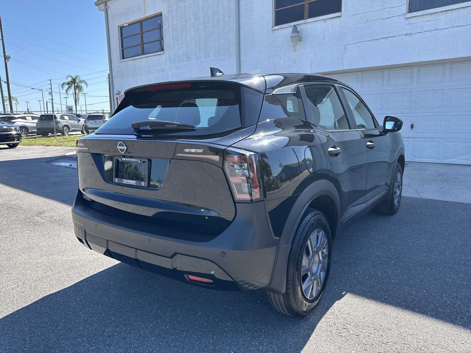 2025 Nissan Kicks S
