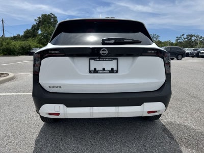 2025 Nissan Kicks SV