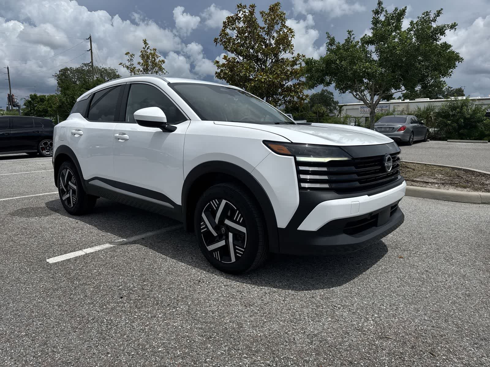 2025 Nissan Kicks SV