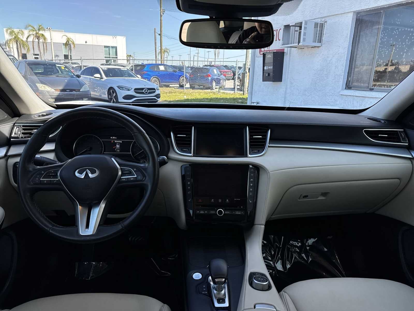 2021 INFINITI QX50 LUXE