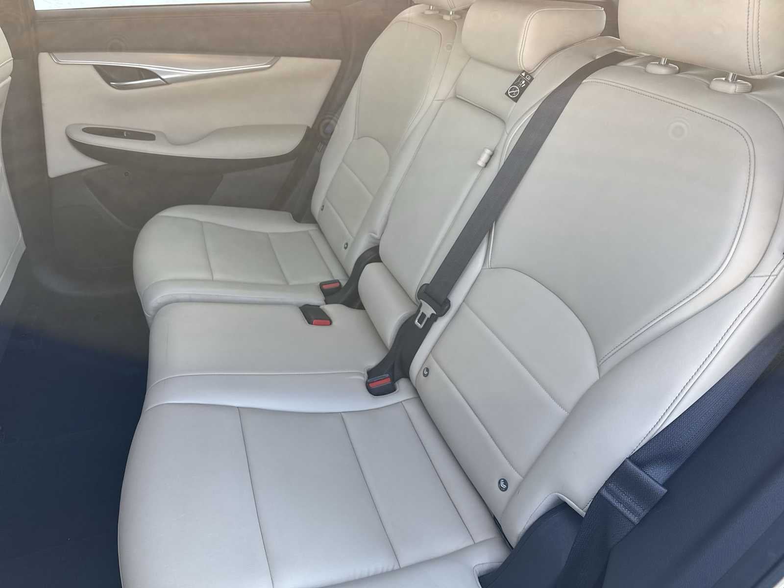 2021 INFINITI QX50 LUXE