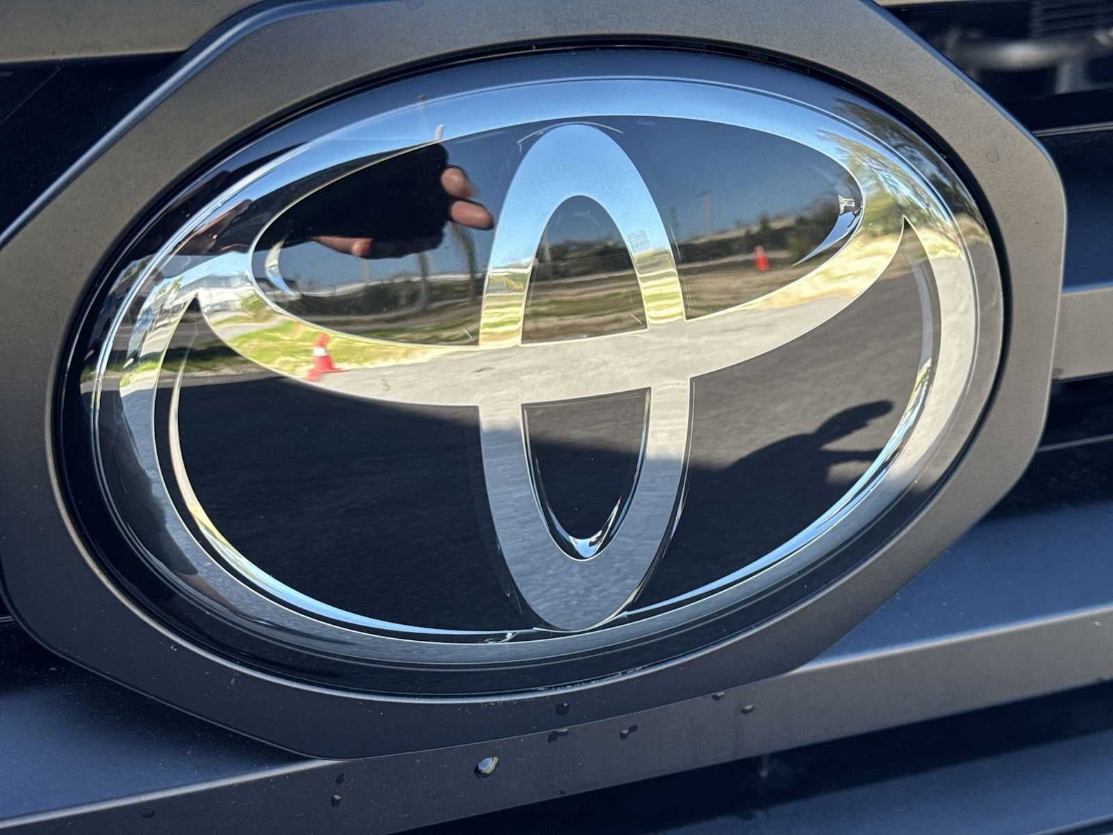 2023 Toyota Tacoma SR