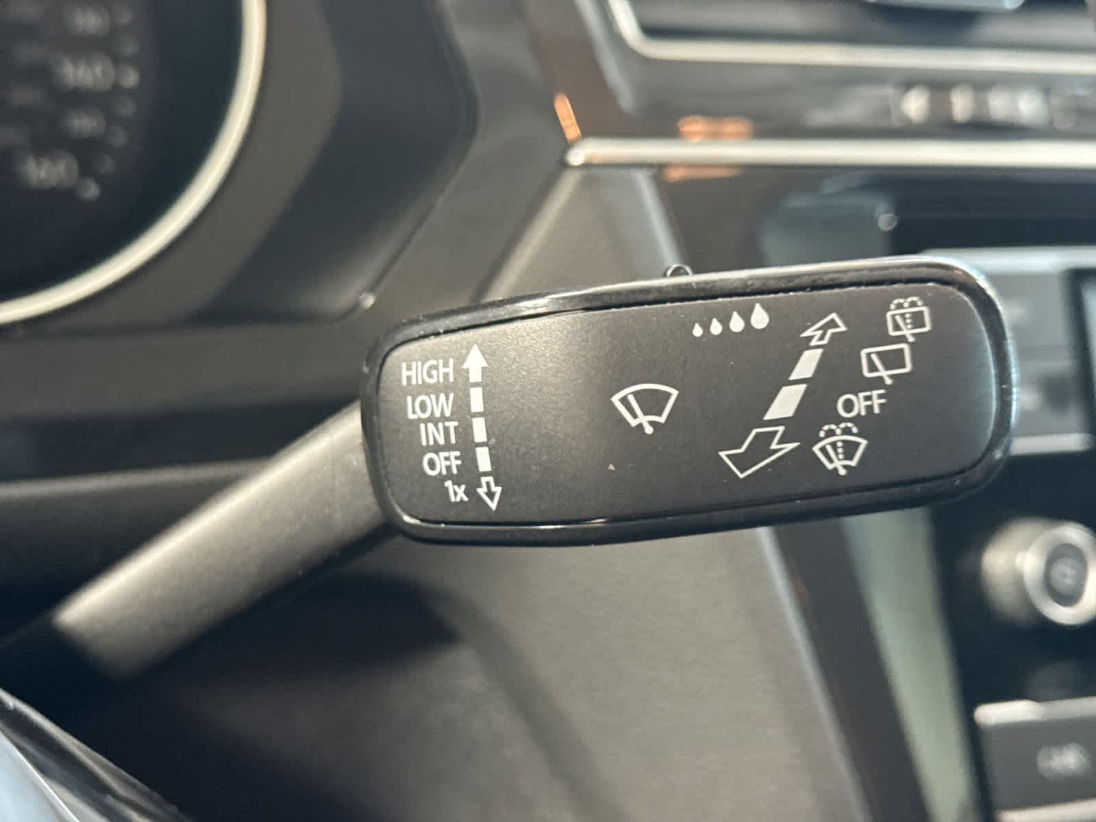 2019 Volkswagen Tiguan S