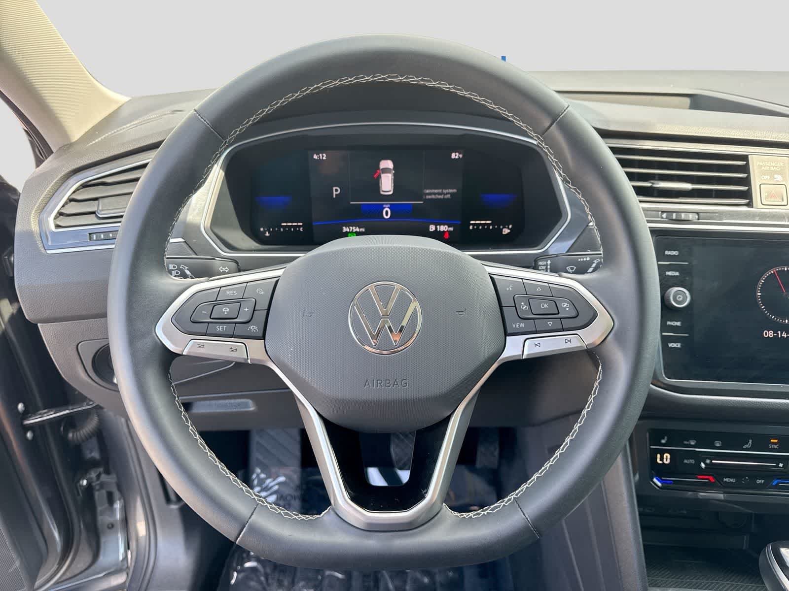 2022 Volkswagen Tiguan SE
