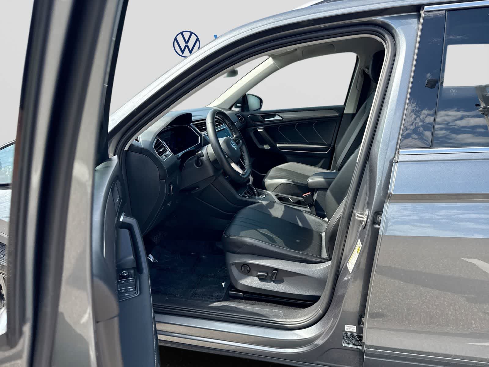 2023 Volkswagen Tiguan SE
