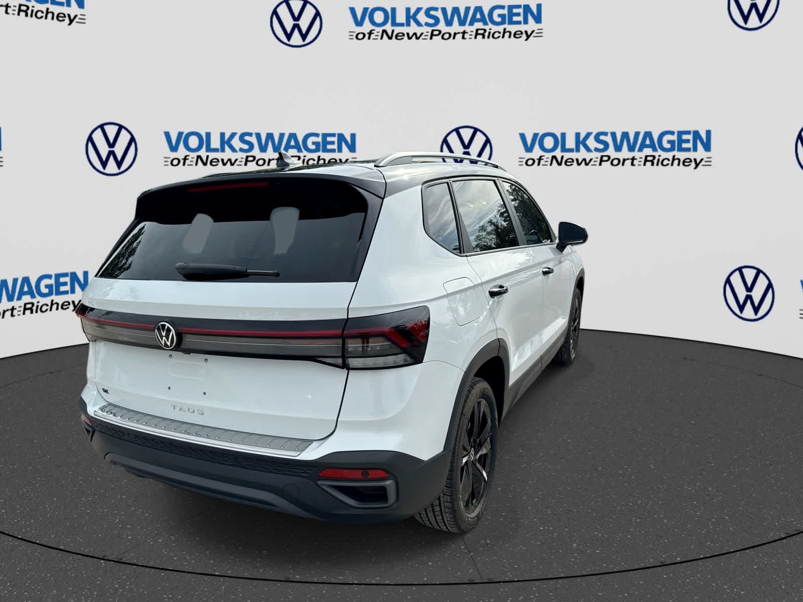 2026 Volkswagen Taos 1.5T SE Black