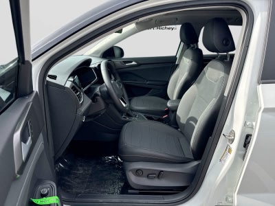 2026 Volkswagen Taos 1.5T SE Black