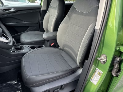 2026 Volkswagen Taos 1.5T SE Black