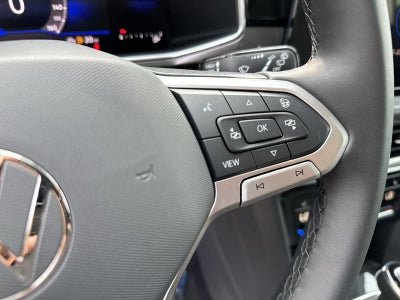 2026 Volkswagen Taos 1.5T SE Black