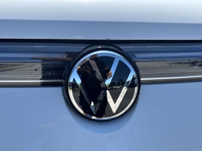 2026 Volkswagen Taos 1.5T SE Black